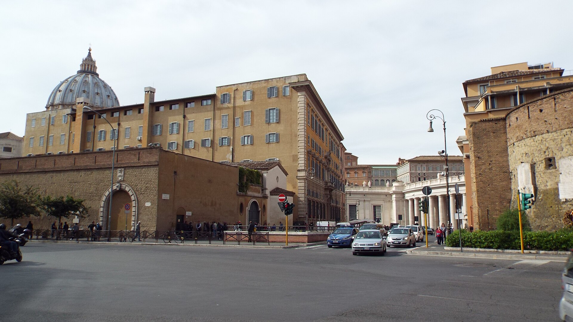 Porta Cavalleggeri