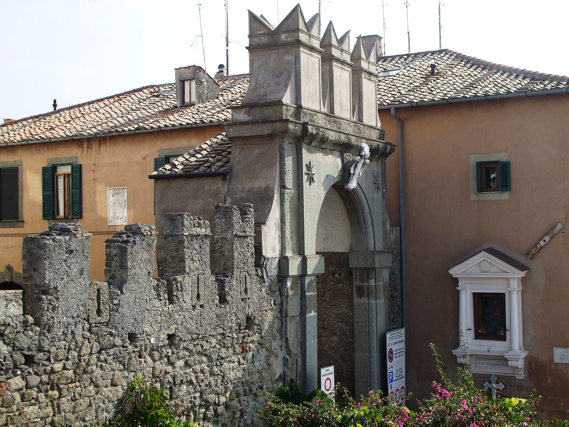 via Appia - Arco detto "Porta di Ariccia