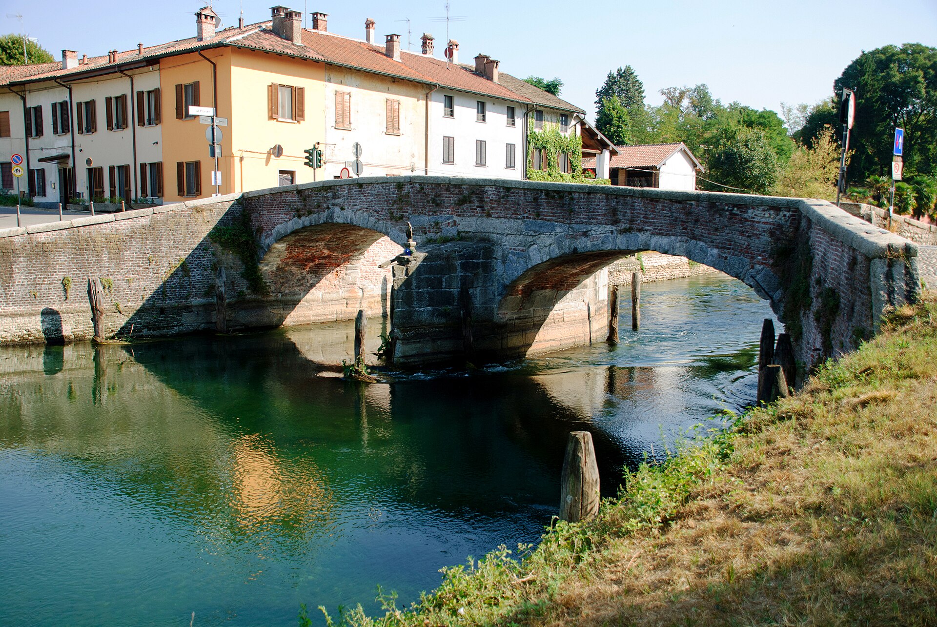 Ponte sul Naviglio Grande