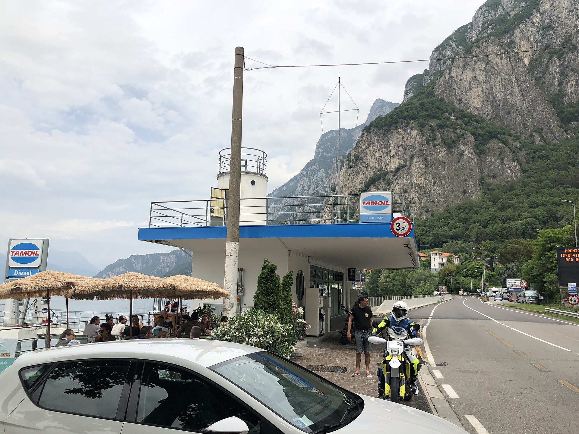 Stazione di servizio Agip a Lecco