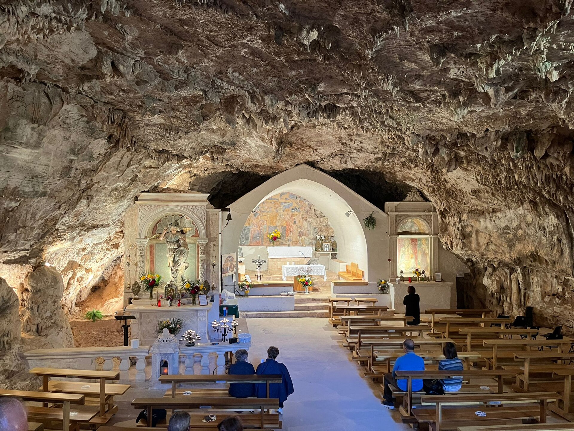 San Michele in Monte Laureto