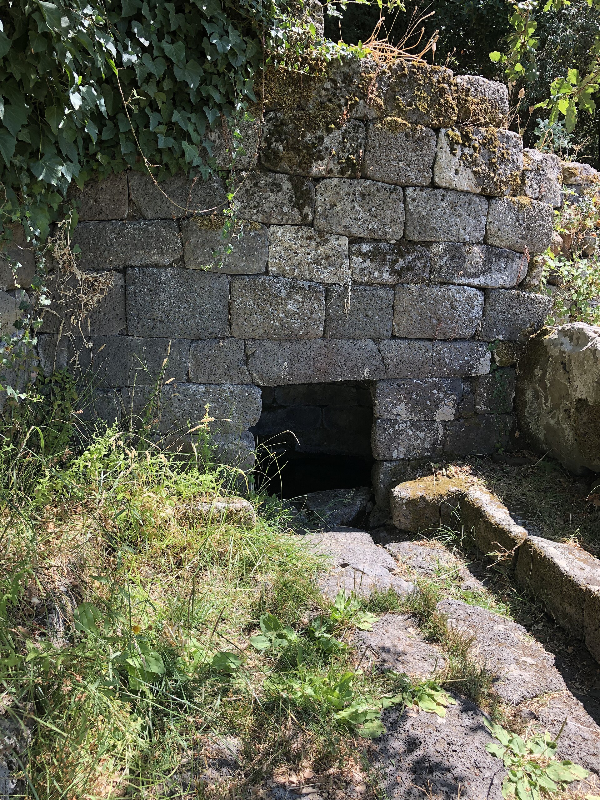 fonte sacra di Su Lumarzu
