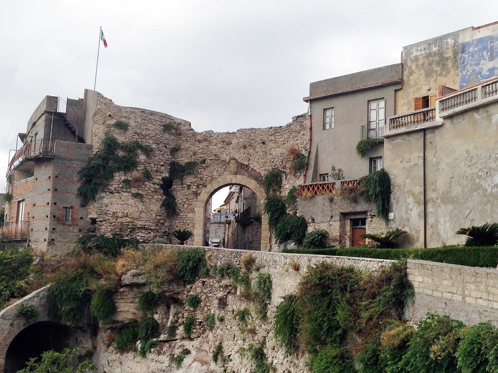 Porta Milazzo