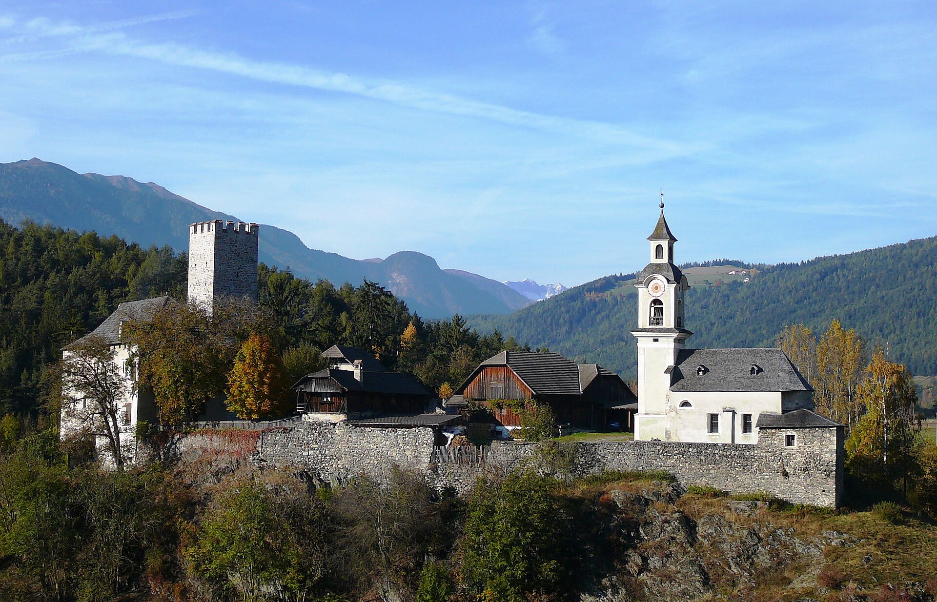 Castel Lamberto