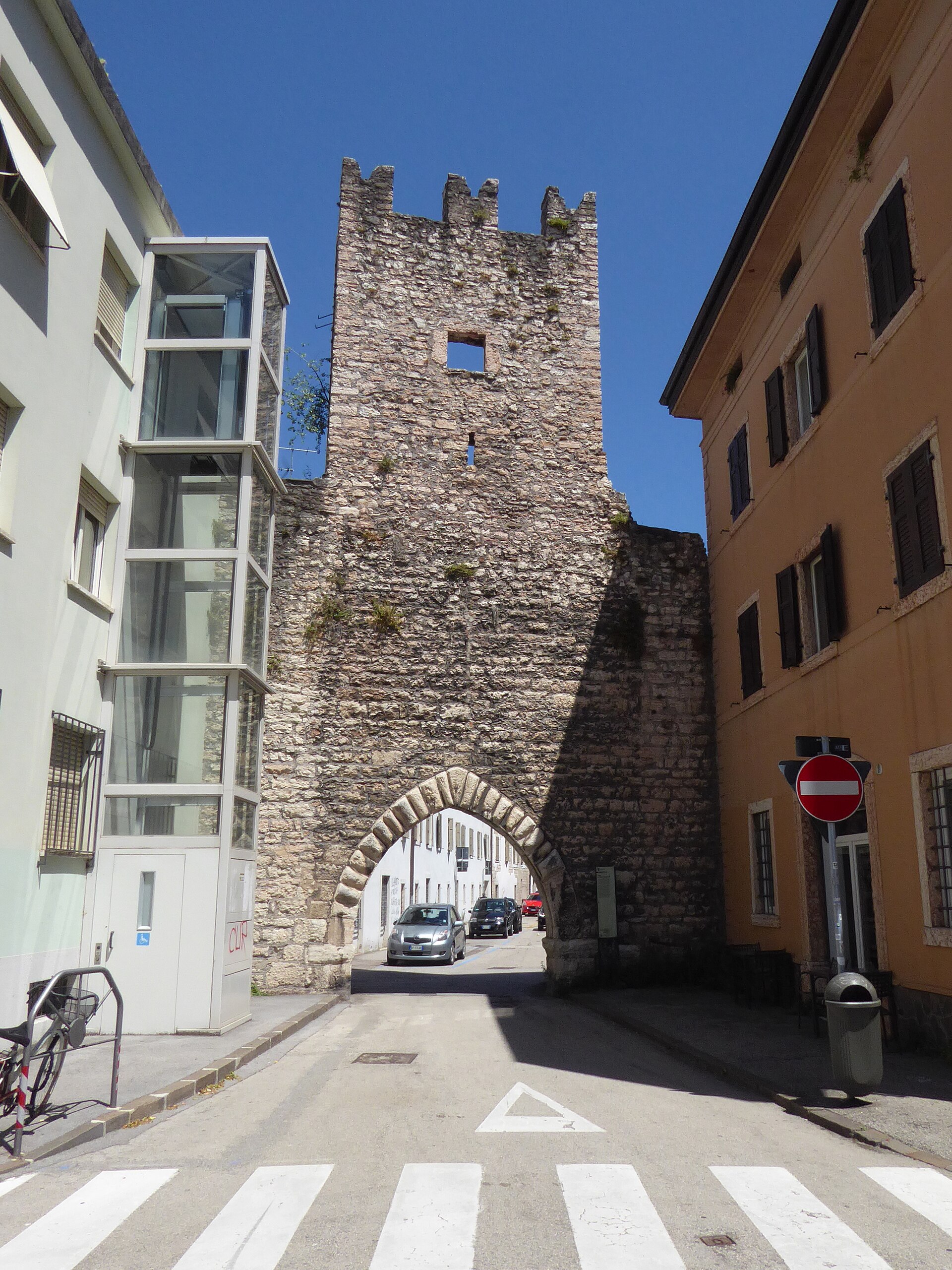Porta Santa Margherita