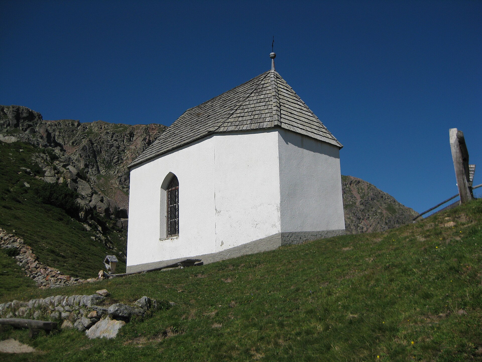 chiesetta dei morti