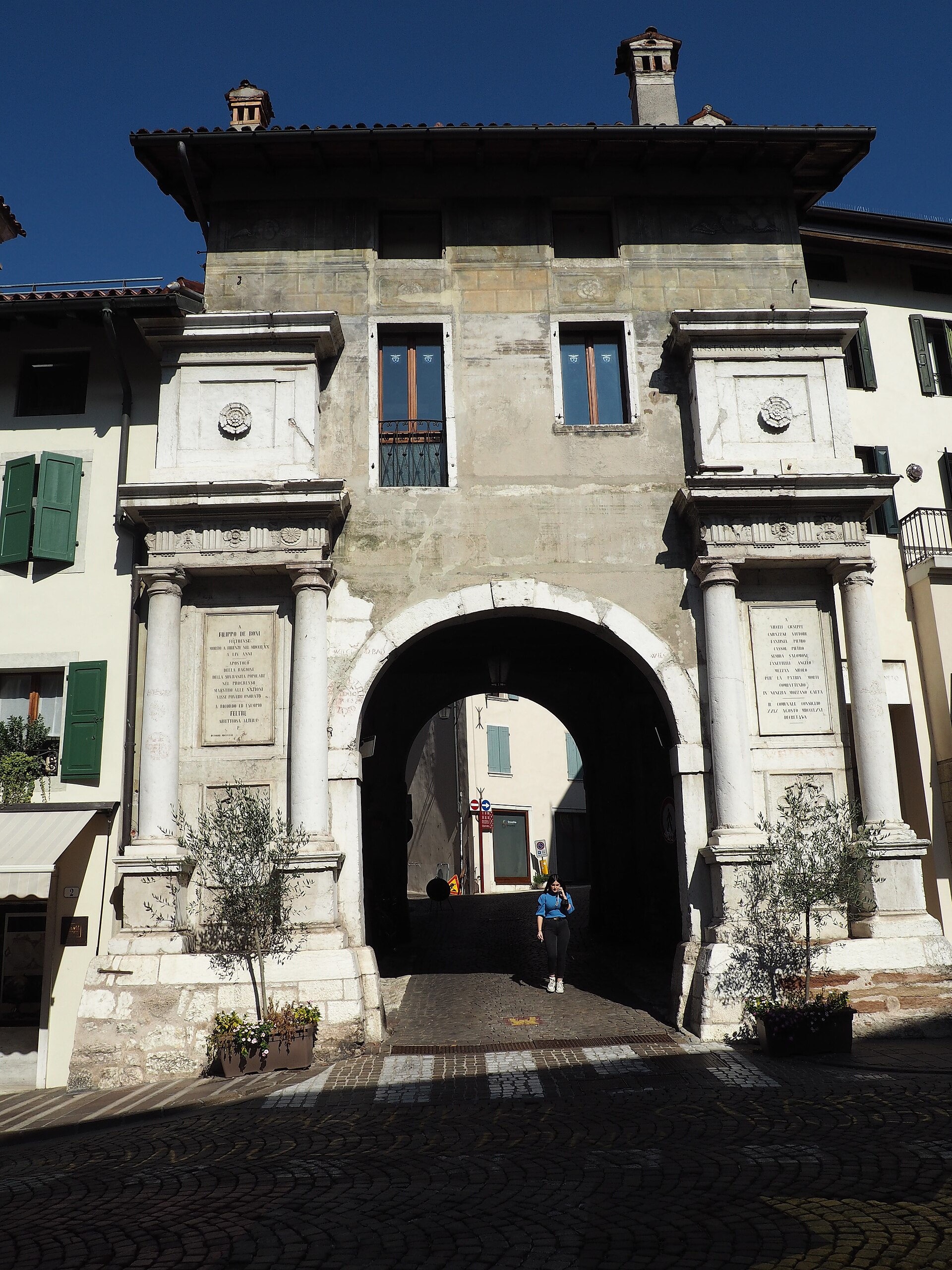 Porta Panfilo Castaldi