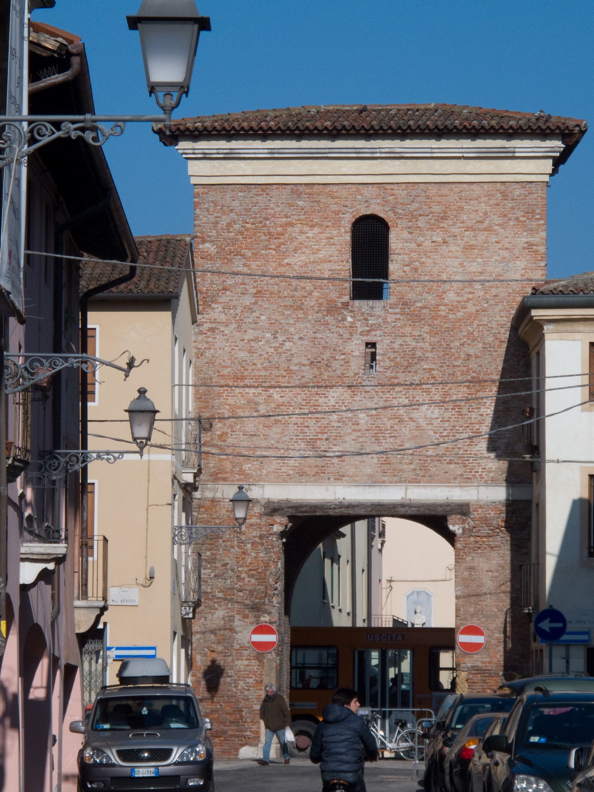 Porta Santa Lucia