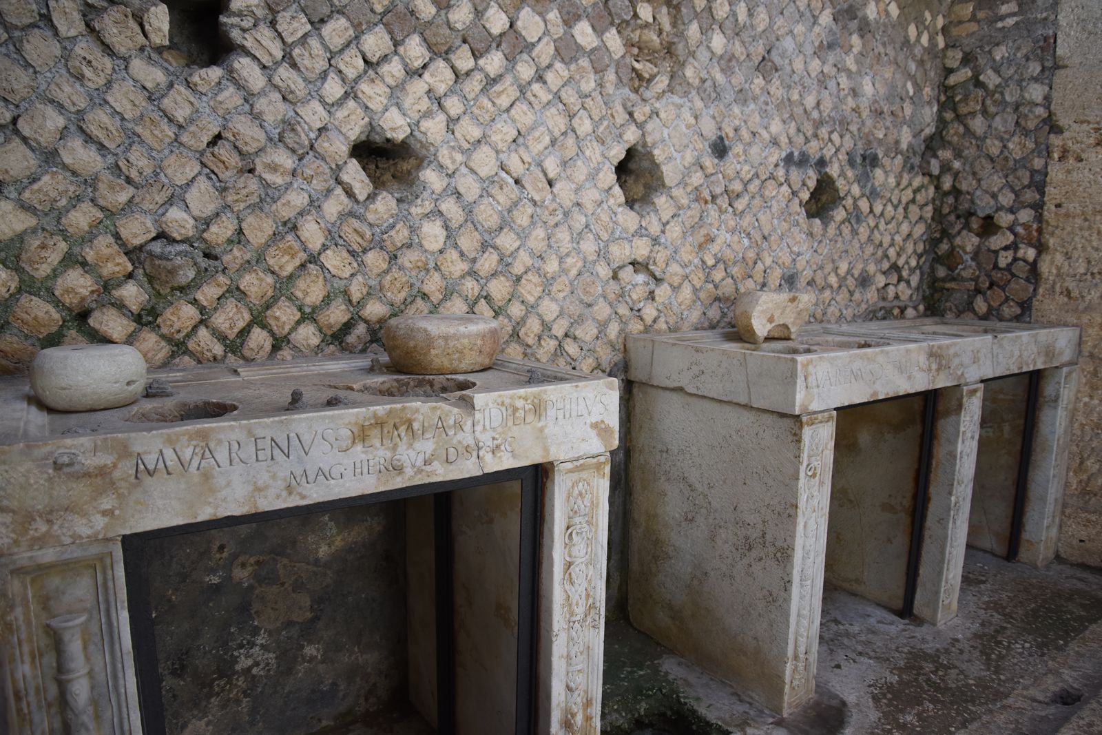 Villa Adriana e Villa d'Este - Mensa ponderaria e Augusteum