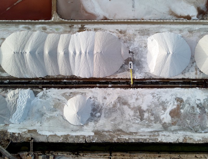 Adding Salt on the ground • BRS Shipbrokers